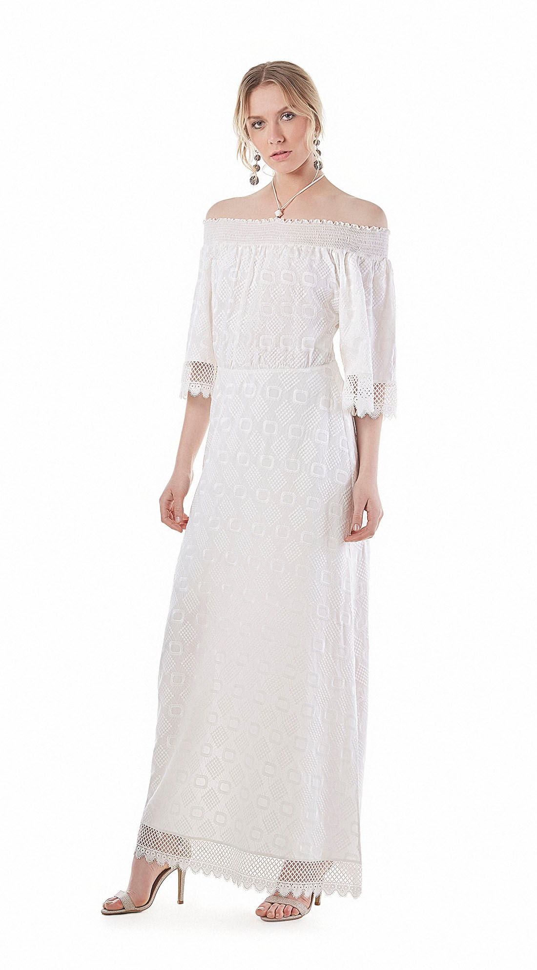 vestido de viscose bordado