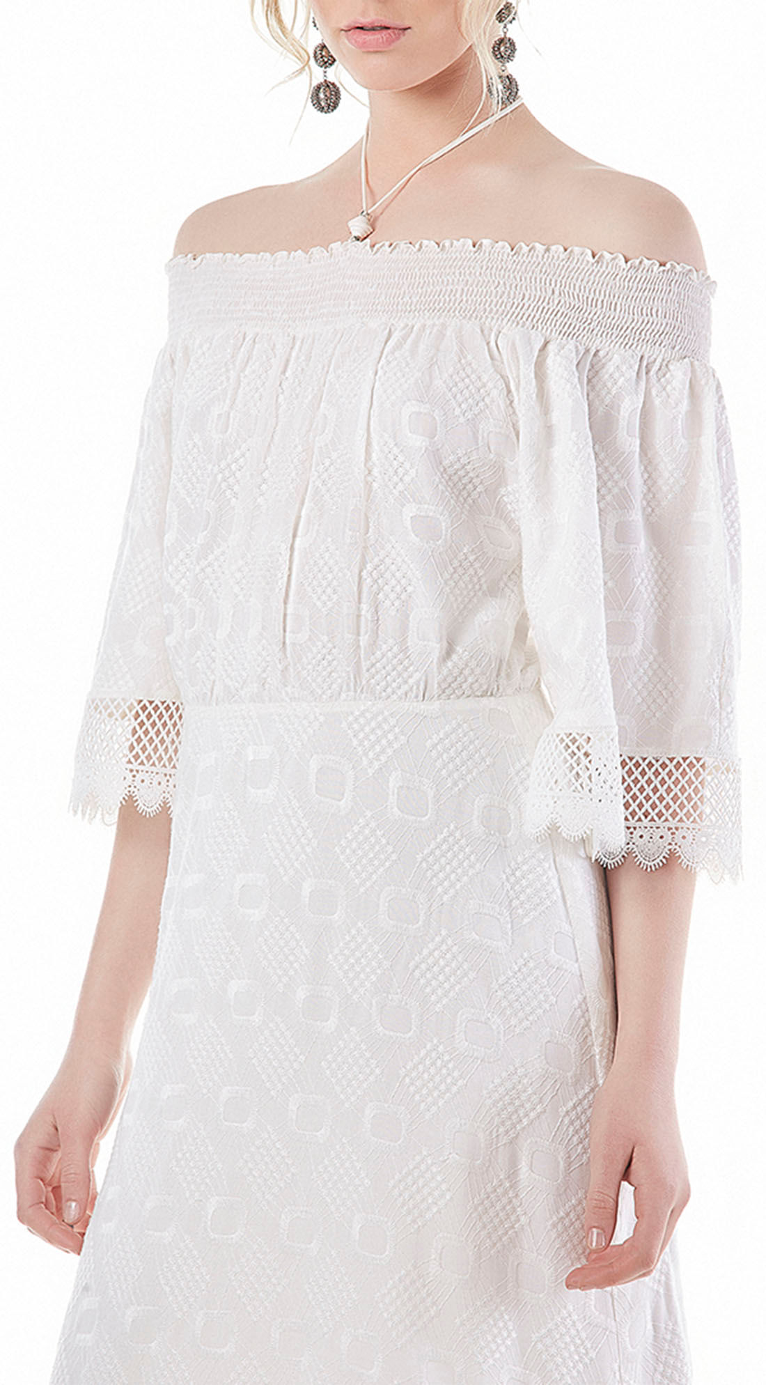 vestido de viscose bordado