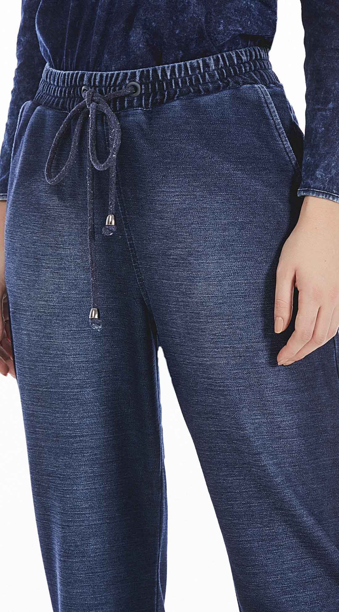 calças jeans com elastico no cós